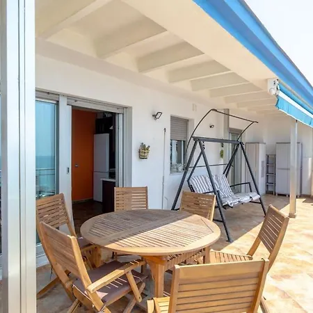 Atico En Primera Linea De Playa Con Vistas Al Mar Appartement